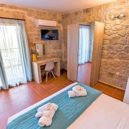 Modern Stonebuilt - Sea & Pine Views Villa *