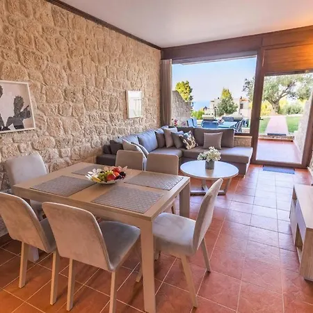 Modern Stonebuilt - Sea & Pine Views Villa *
